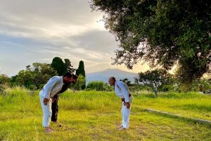 Sicilia: ginnastica e yoga dentro la Storia